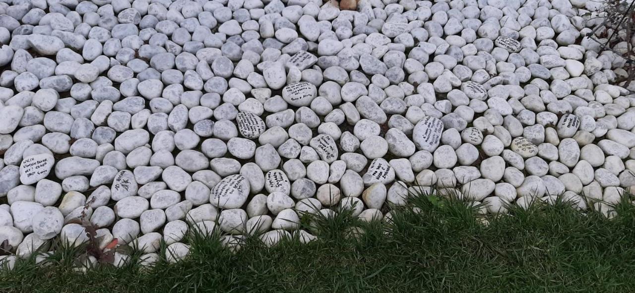 Essenziale Panzió Castell'Anselmo Kültér fotó